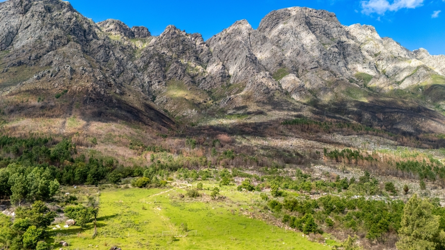7 Bedroom Property for Sale in Franschhoek Western Cape